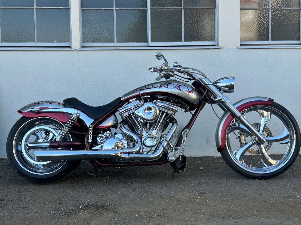 2007ｙNESS MOTOCYCLES Lowliner